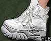 Y e White Sneakers