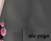 alo yoga