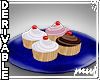 !Cupcakes on plate DER