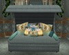 Wicker Wht Kissing Couch