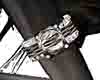 maligna brazalete L