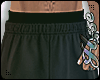 [IH] Black Shorts