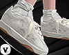 V: Campus white