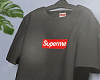 é Black Tee Hanging