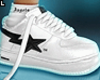 White sneaker M