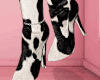 > Cowboots