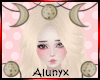 Hecia Blonde