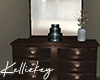 Dresser w vase