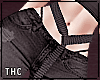   cargo shorts / black