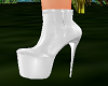 22R* White shose