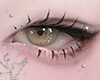 ✧ gold eyes