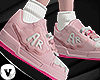 V: AR kick off /pink