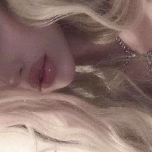 Guest_Mia422608