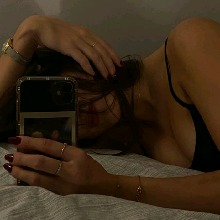 Guest_Clara0671