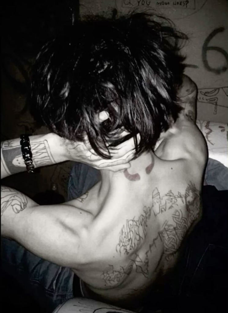 Abstrus