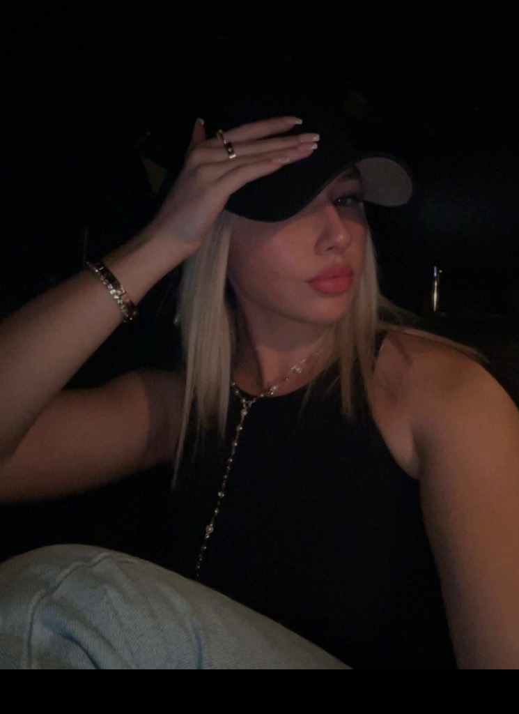 Guest_sophxoxo1