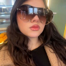 Guest_Chourouk3