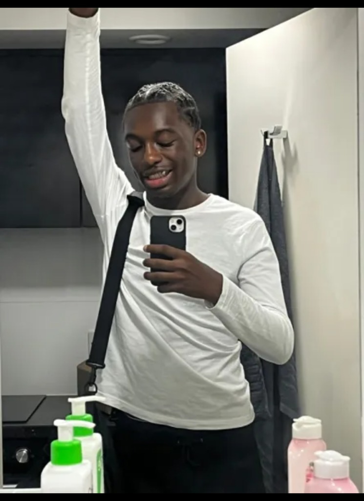 Guest_deckeralex16