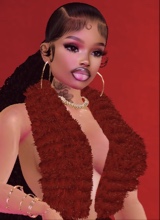 PrettyAzzKiyahDior