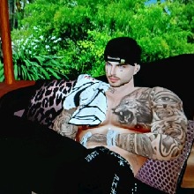Guest_Eriky1