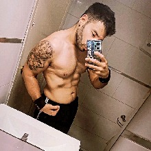 Guest_Chechu95