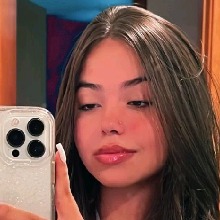 Guest_RaphaellaBittencourt
