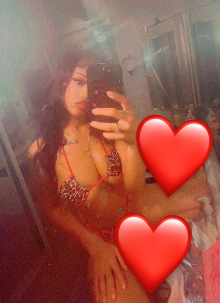 Guest_AmiahHoneyyy