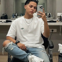 Guest_Luan225950