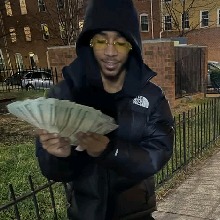 Guest_Lortray05